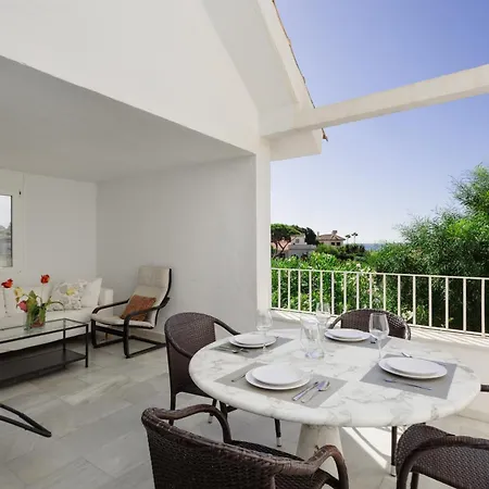 6 Bedroom Villa, With Heated Pool And Sea Views, Next To The Of Costabella * Марбелья