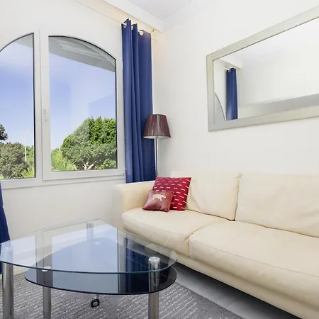 6 Bedroom Villa, With Heated Pool And Sea Views, Next To The Of Costabella Будинок відпочинку *