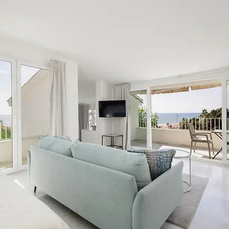 6 Bedroom Villa, With Heated Pool And Sea Views, Next To The Of Costabella * Марбелья