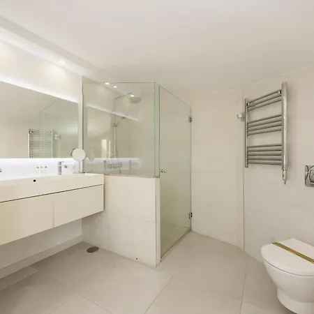 Marbella, Costabella - Beachfront With Heated Pool Feriehus *