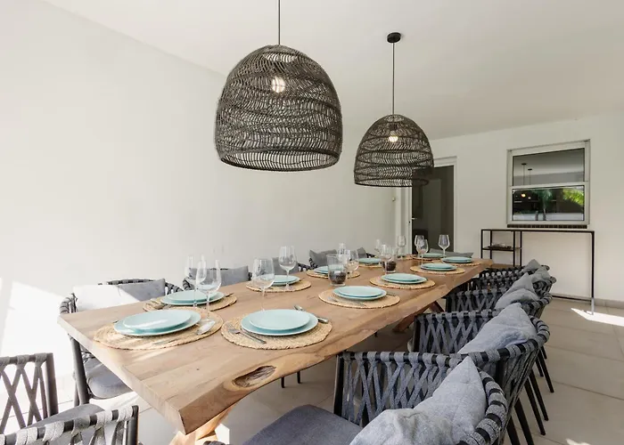 Dom wakacyjny Marbella, Costabella - Beachfront With Heated Pool Marbella
