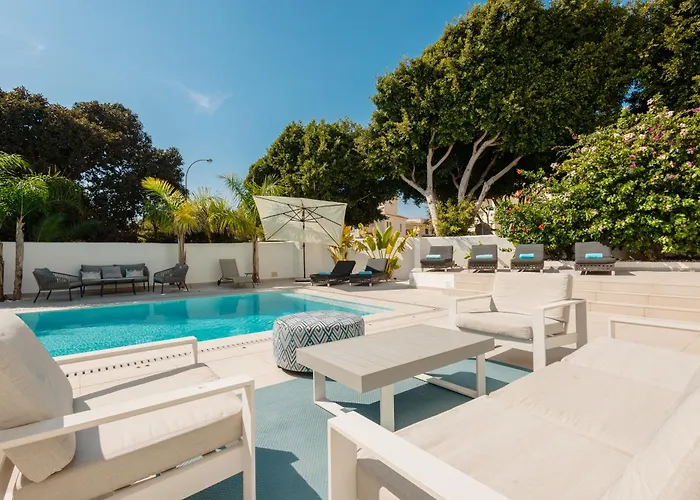Marbella, Costabella - Beachfront With Heated Pool