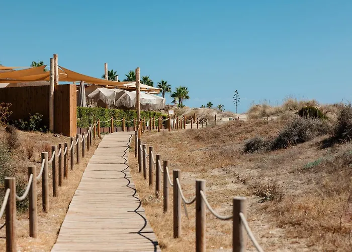 Dom wakacyjny Marbella, Costabella - Beachfront With Heated Pool Marbella