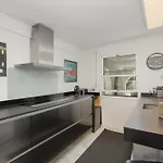 Semesterbostad Marbella, Costabella - Beachfront With Heated Pool *