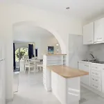 Semesterbostad Marbella, Costabella - Beachfront With Heated Pool Marbella