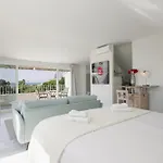 Marbella, Costabella - Beachfront With Heated Pool