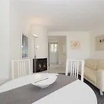 Будинок відпочинку Marbella, Costabella - Beachfront With Heated Pool *