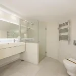 Marbella, Costabella - Beachfront With Heated Pool Будинок відпочинку *