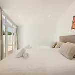 Marbella, Costabella - Beachfront With Heated Pool *