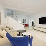 Будинок відпочинку Marbella, Costabella - Beachfront With Heated Pool *