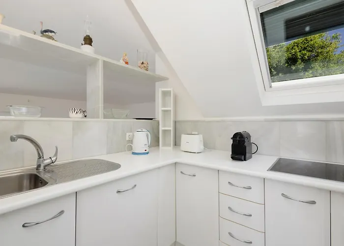 Marbella, Costabella - Beachfront With Heated Pool Будинок відпочинку Марбелья