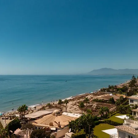 בית נופש Marbella, Costabella - Beachfront With Heated Pool