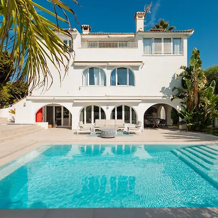 Marbella, Costabella - Beachfront With Heated Pool *