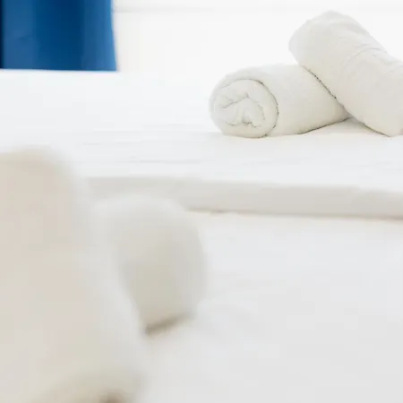 בית נופש Marbella, Costabella - Beachfront With Heated Pool